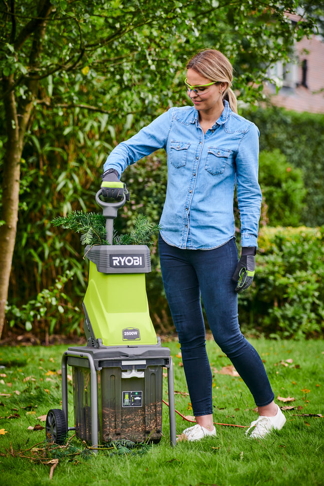 Измельчитель садовых отходов сетевой RYOBI RSH2545B