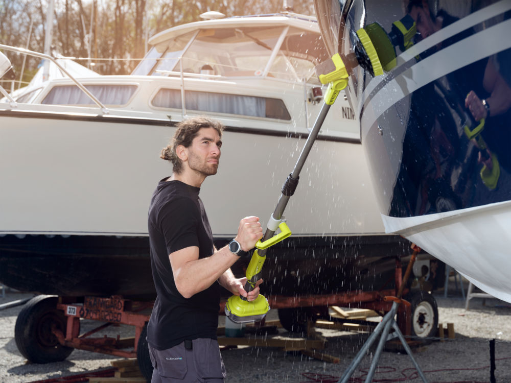 ONE + / Телескопическая щетка RYOBI R18TPS (без батареи)