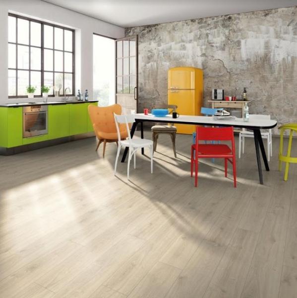 Ламинат EGGER Pro Classic Дуб светлый H2975