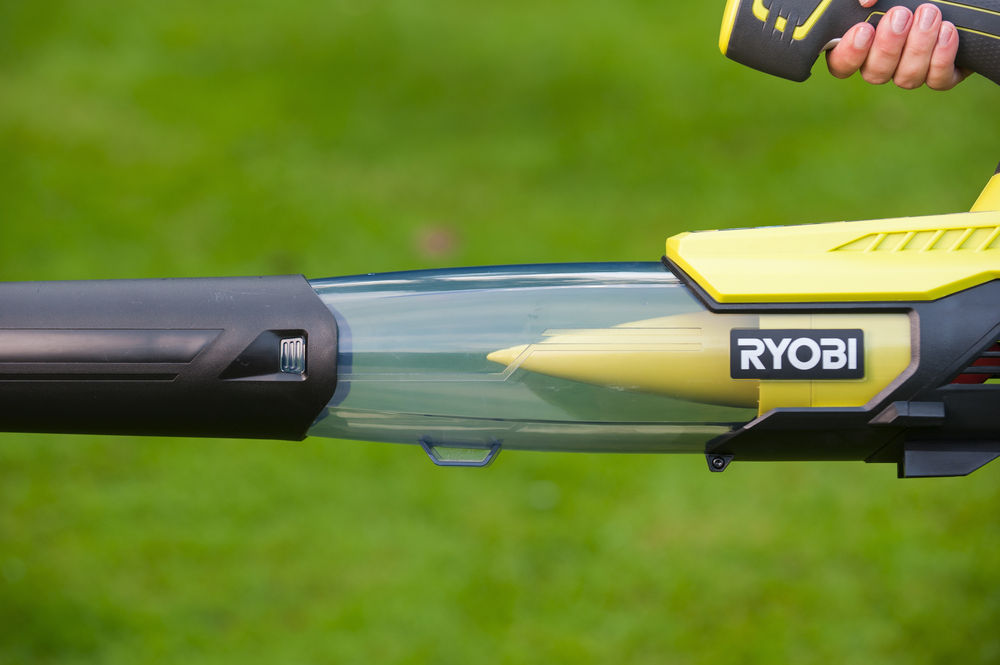 ONE + / Воздуходувка реактивная RYOBI OBL18JB (без батареи)