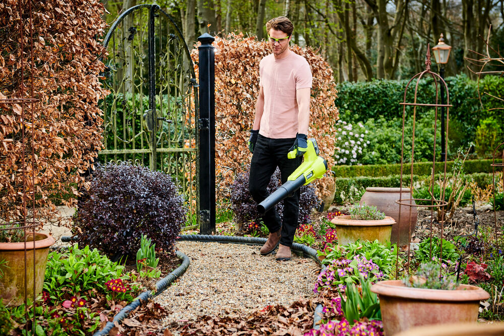 ONE + / Воздуходувка RYOBI RY18BLA-140