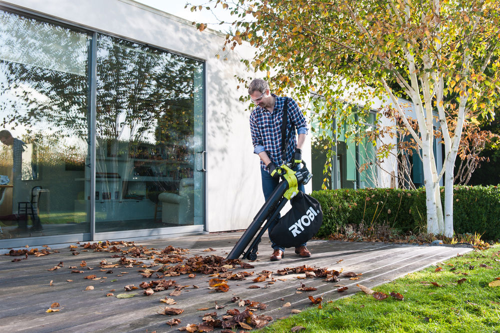 ONE + / Воздуходувка-пылесос садовая бесщеточная RYOBI OBV18 (без батареи)