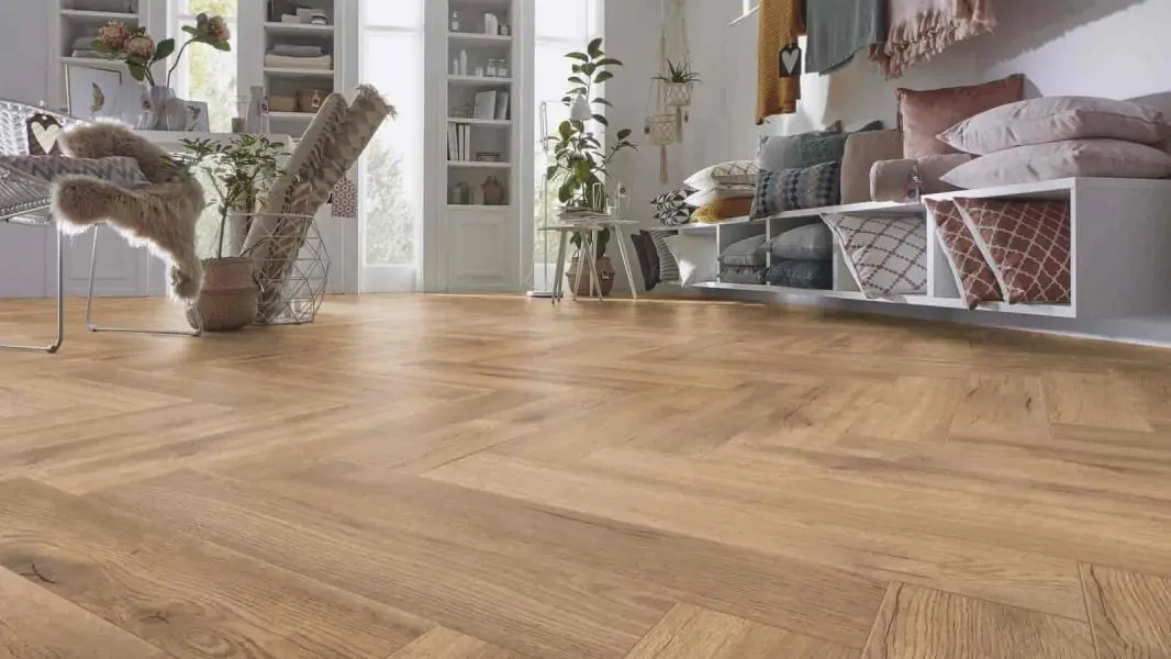 Ламинат Kronotex Herringbone D4764 Дуб Тревизо