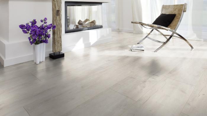 Ламинат Kronotex Exquisit plus Oak White D 4984