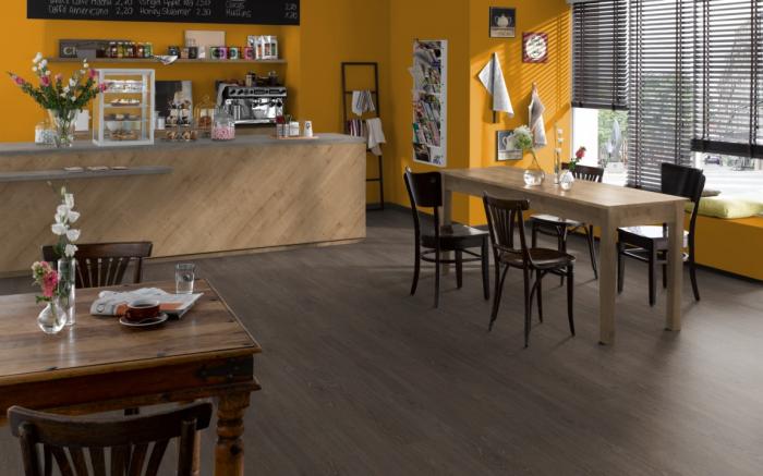 Ламинат EGGER Pro Classic 4V EPL050 Дуб Кортон чёрный