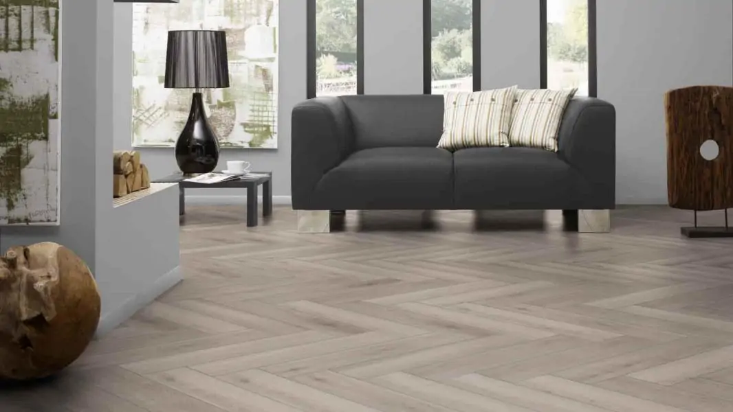 Ламинат Kronotex Herringbone D3773 Дуб Серебряный