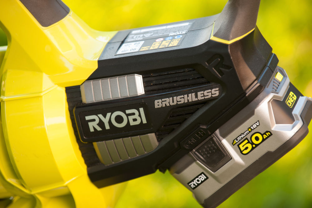 ONE + / Воздуходувка-пылесос садовая бесщеточная RYOBI OBV18 (без батареи)