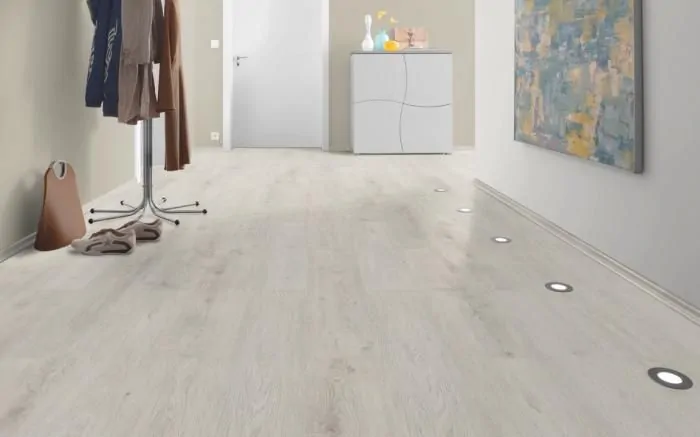 Ламинат EGGER Pro Classic EPL034 Дуб Кортина белый 4V