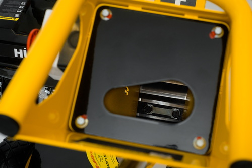 Бензиновый измельчитель садовых отходов Huter GSH-7800