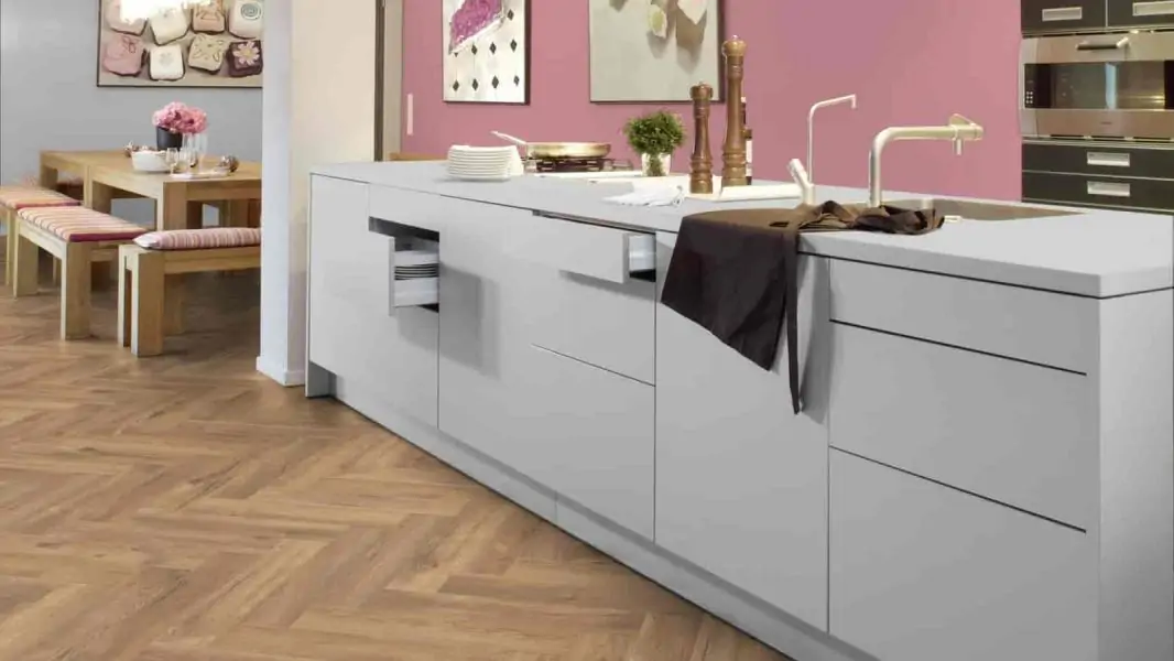 Ламинат Kronotex Herringbone D4764 Дуб Тревизо
