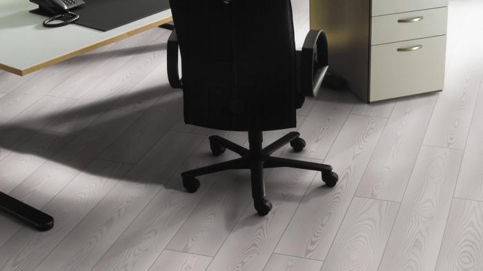 Ламинат Kronotex Exquisit D4707 Милки Пайн серый