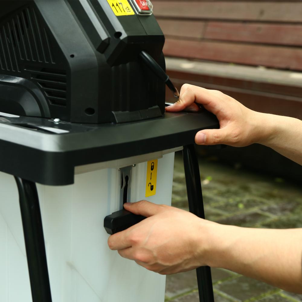 Измельчитель садовых отходов сетевой DEKO DKSH3200