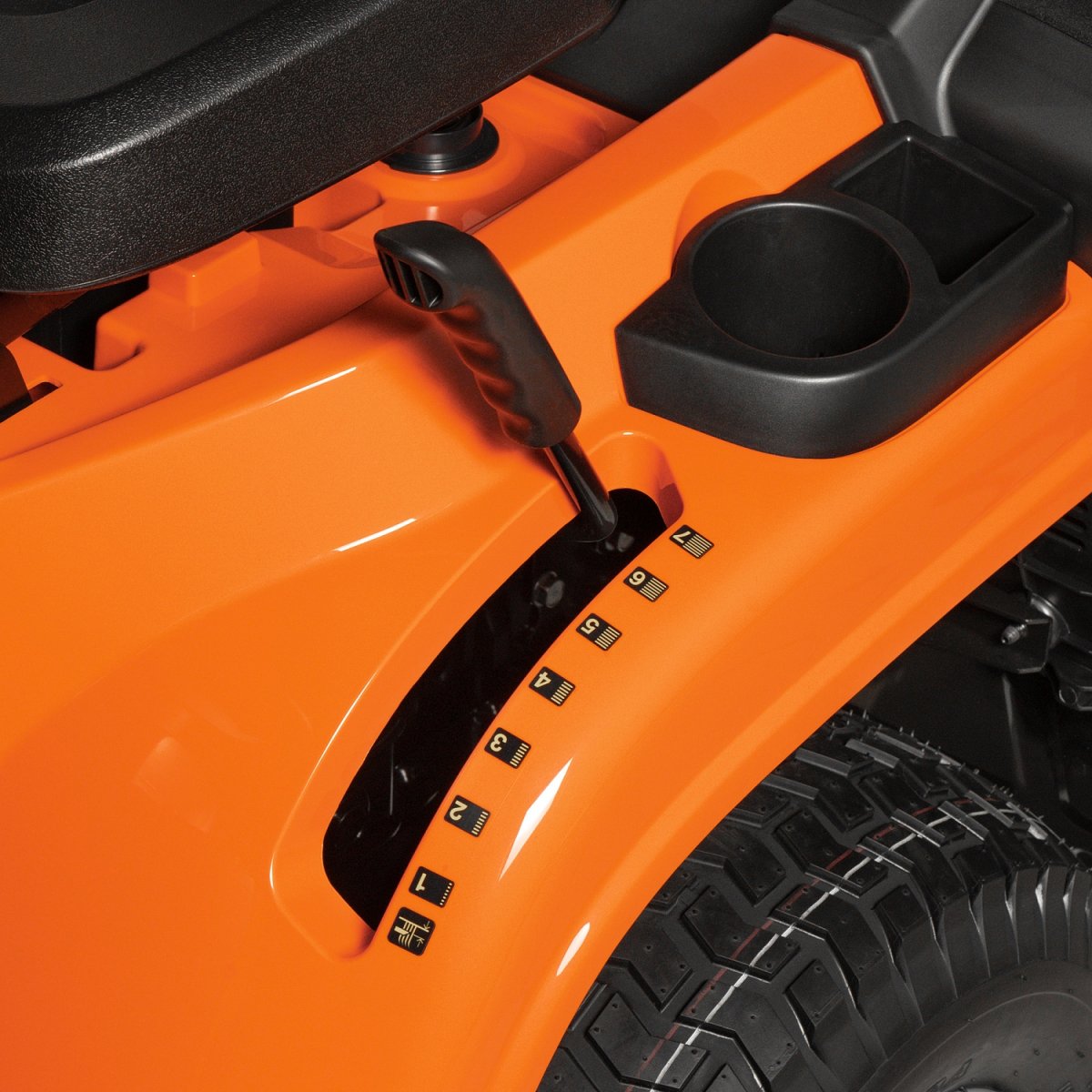 Райдер бензиновый DAEWOO DLT 84 H (минитрактор) с гидростатической трансмиссией