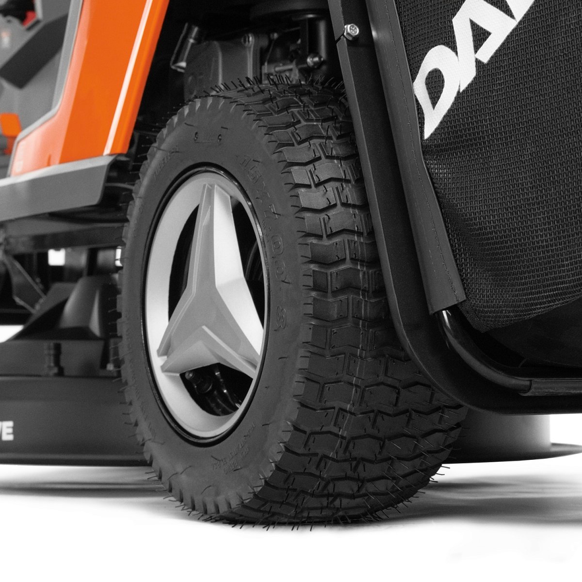 Райдер бензиновый DAEWOO DWR 660