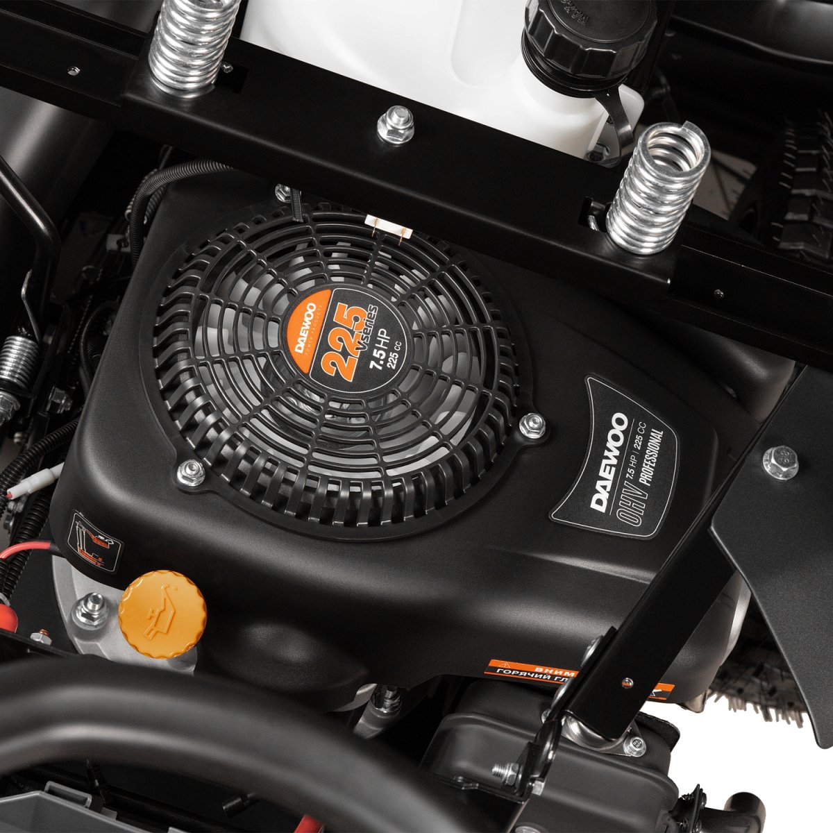 Райдер бензиновый DAEWOO DWR 660